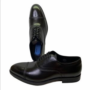 Kenneth Cole lace up cap toe leather oxfords NEW